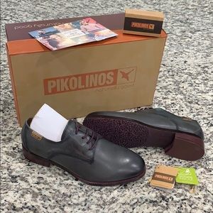 Pikolinos New Women’s dressy loafers size 37